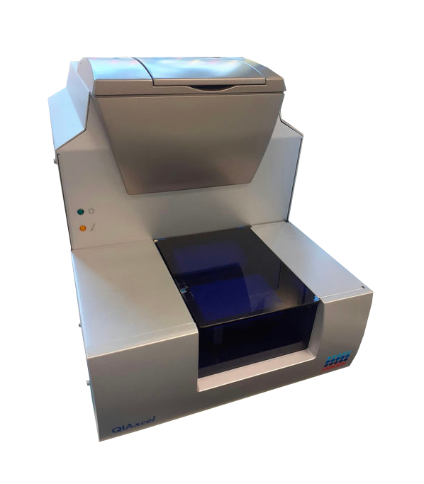 QIAxcel capillary electrophoresis instrument