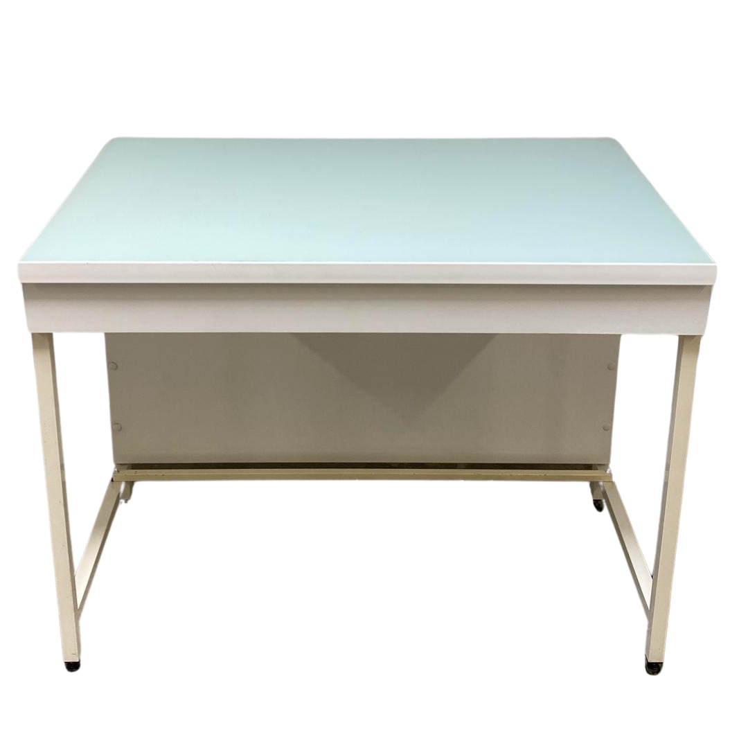 Enamelled glass dry bench